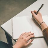 英検3級の文法範囲はどこまで?苦手単元を見つける確認順|英検3級文法を復習する中学生