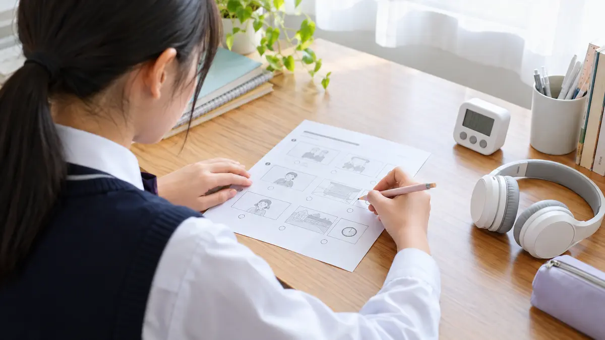 英検3級リスニングの設問を先読みする中学生